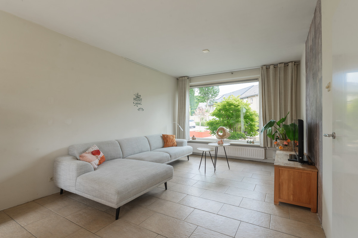 Tussenwoning te koop: Iepenlaan 14, Bemmel