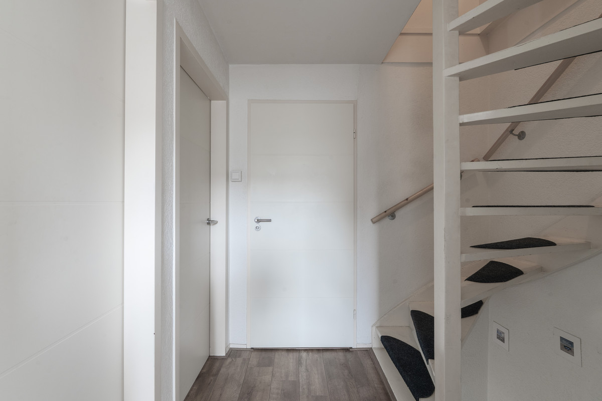 Tussenwoning te koop: Iepenlaan 14, Bemmel