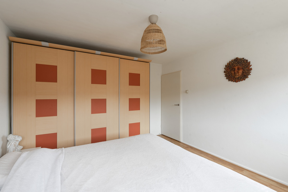 Tussenwoning te koop: Iepenlaan 14, Bemmel