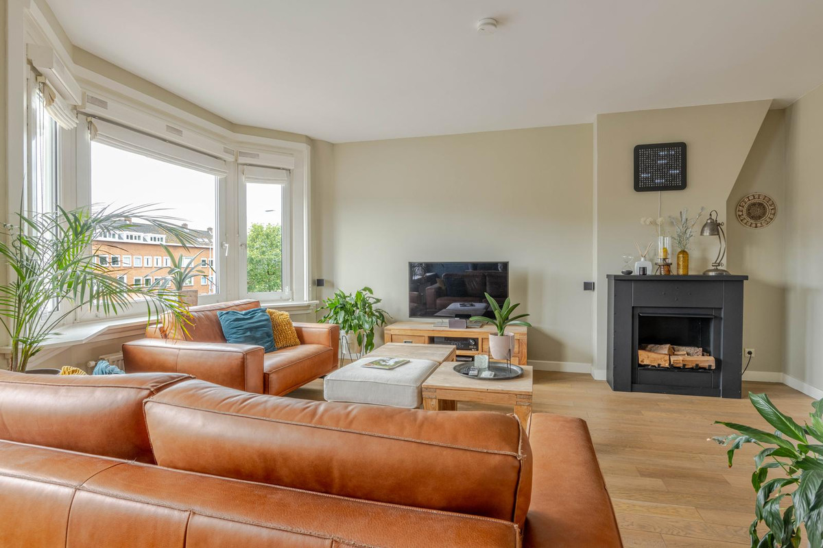 Appartement te koop: Dorpsweg 10C, Rotterdam