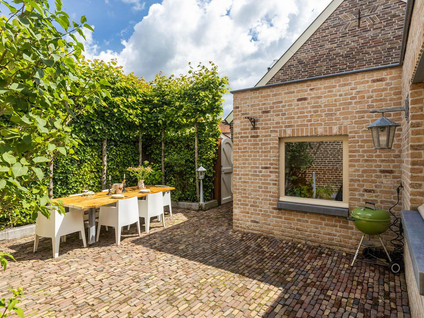 Raadhuisstraat 6