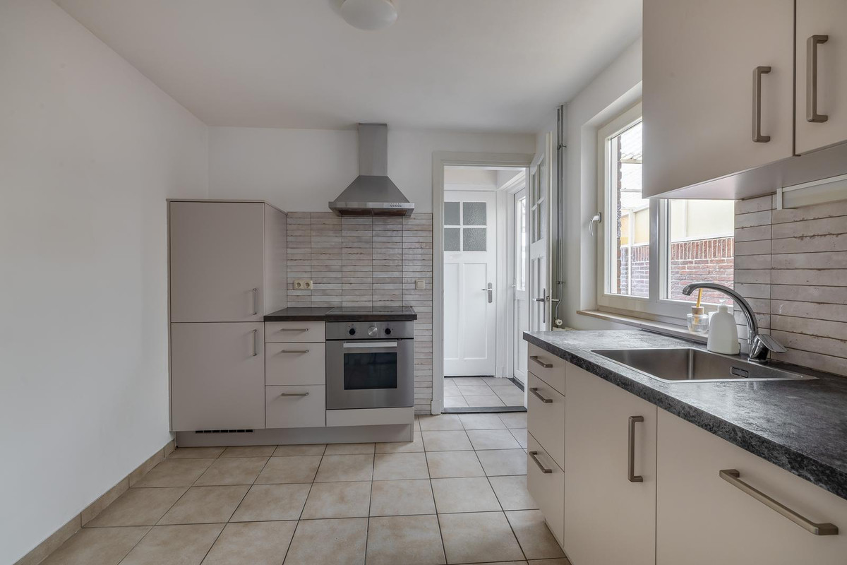 Tussenwoning te koop: Kenzenstraat 15, Steyl