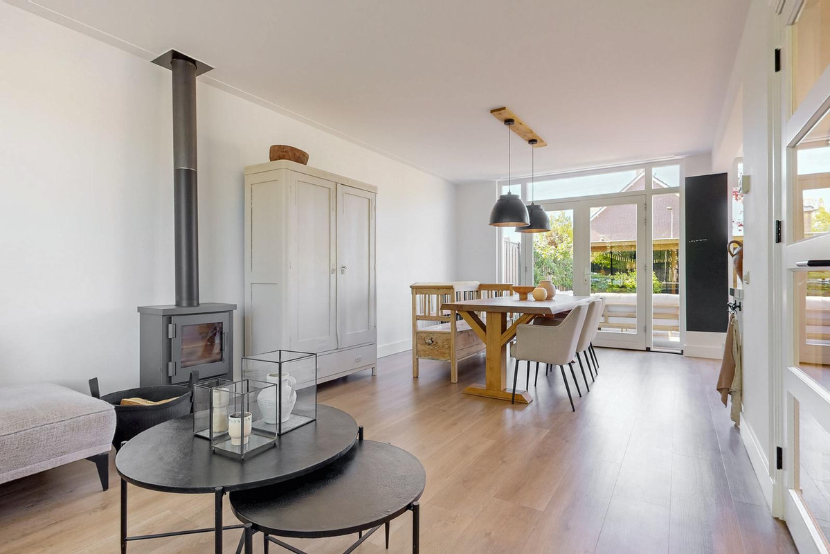 Tussenwoning te koop: Brahmsstraat 44, Lisse