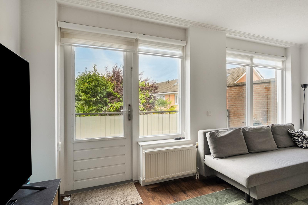 Appartement te koop: Lijsterbeswede 121, Barendrecht