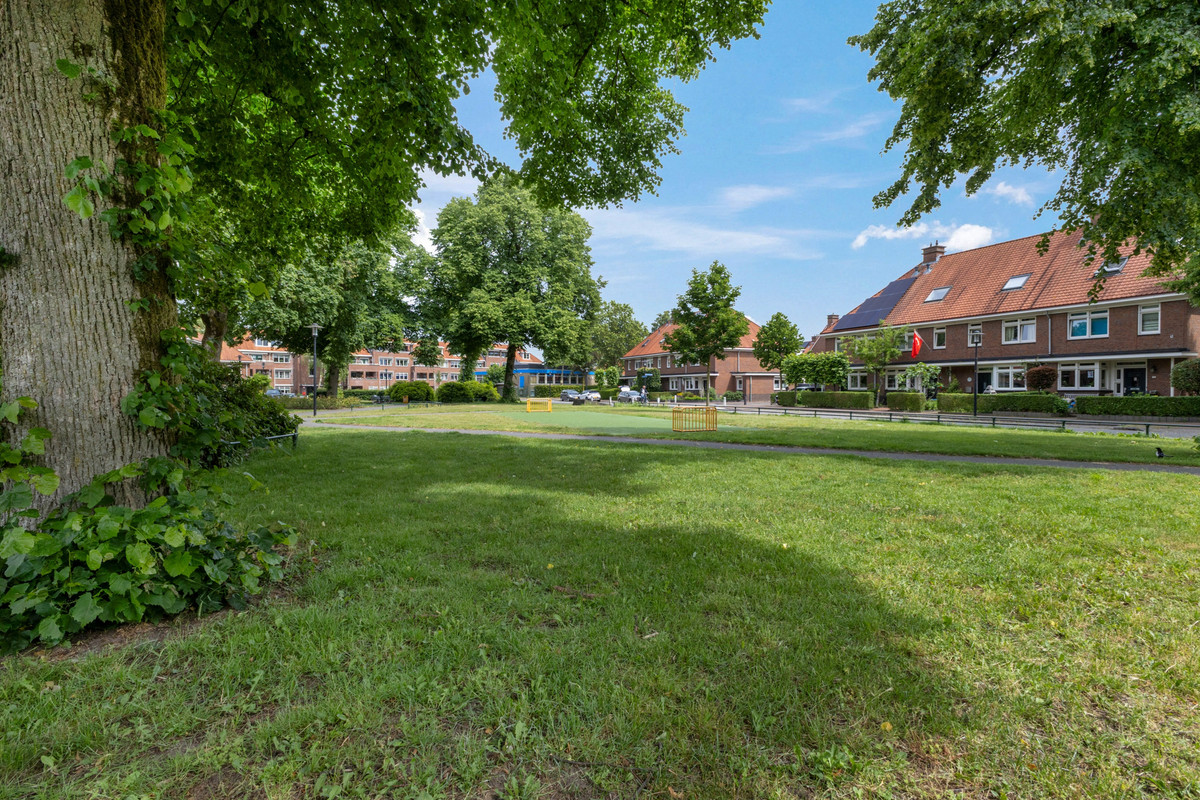 Hoekwoning te koop: Nijverheidplein 13, Ede