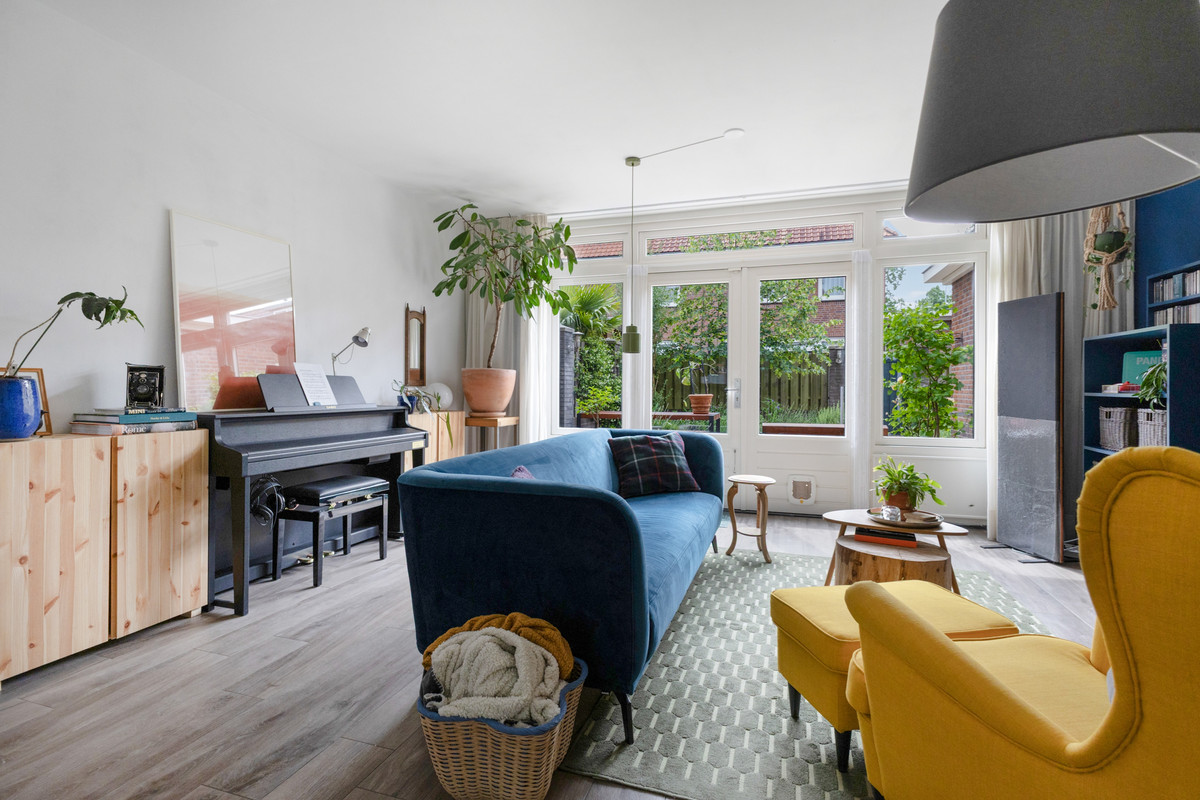 Hoekwoning te koop: Nijverheidplein 13, Ede