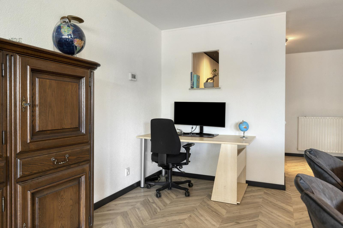Appartement te koop: Mr. J.H. de Pontplein 83, Tilburg