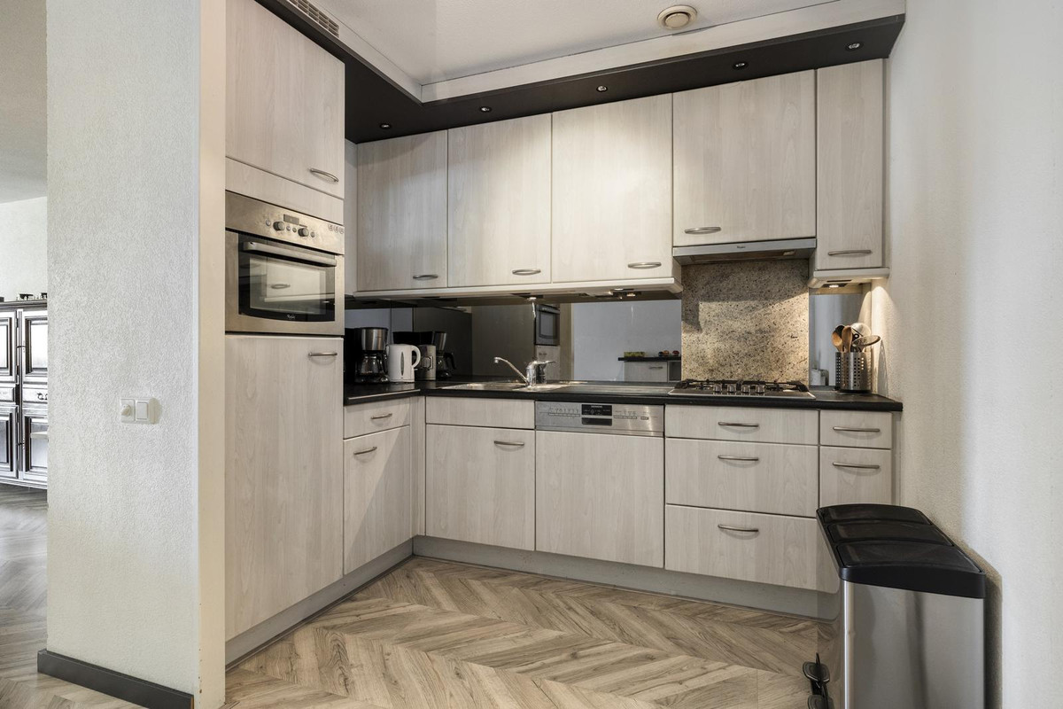Appartement te koop: Mr. J.H. de Pontplein 83, Tilburg