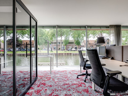 Bernhardstraat 1
