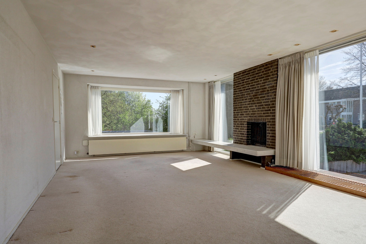 Twee-onder-één-kap te koop: Dijkstraat 32, Roelofarendsveen