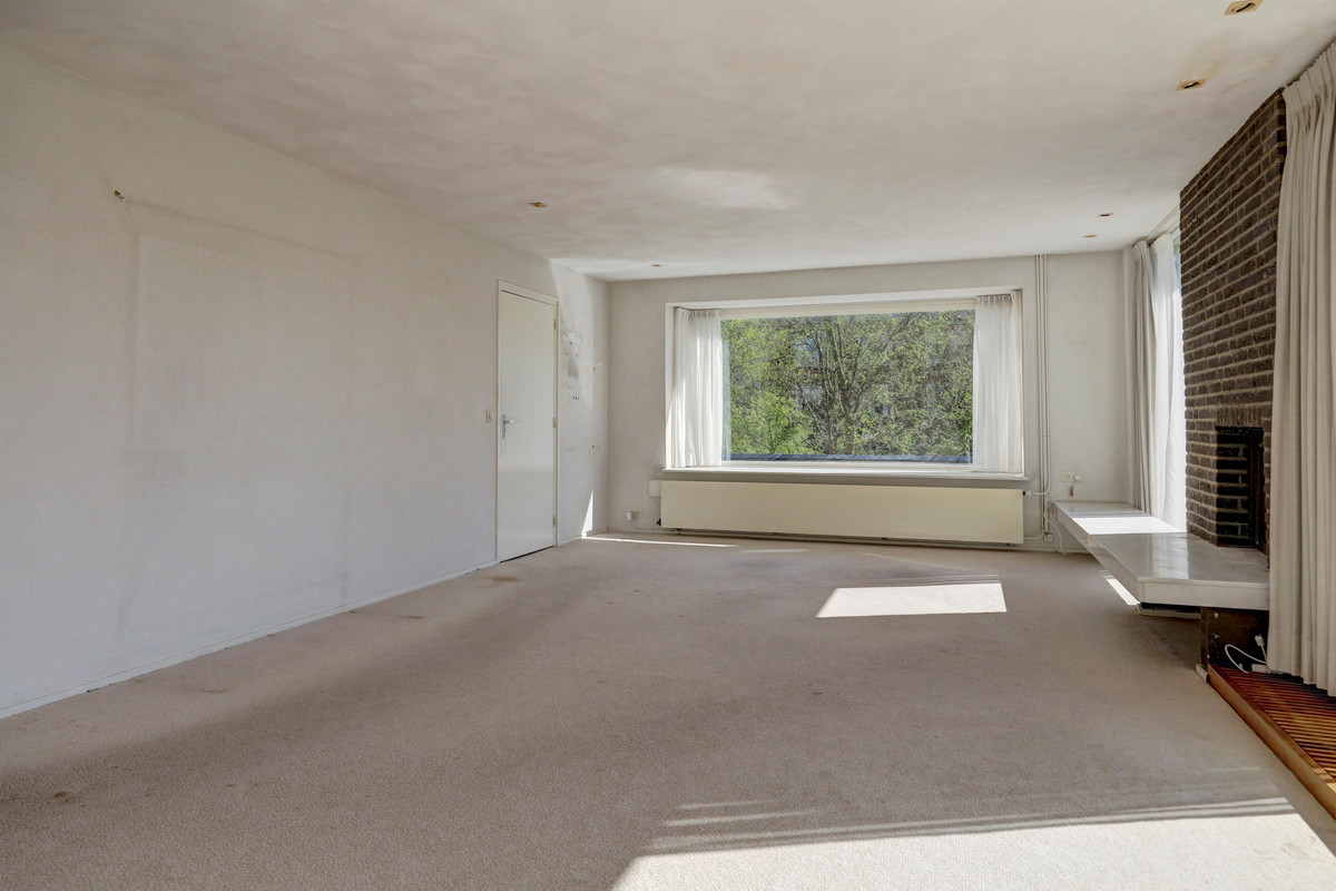 Twee-onder-één-kap te koop: Dijkstraat 32, Roelofarendsveen