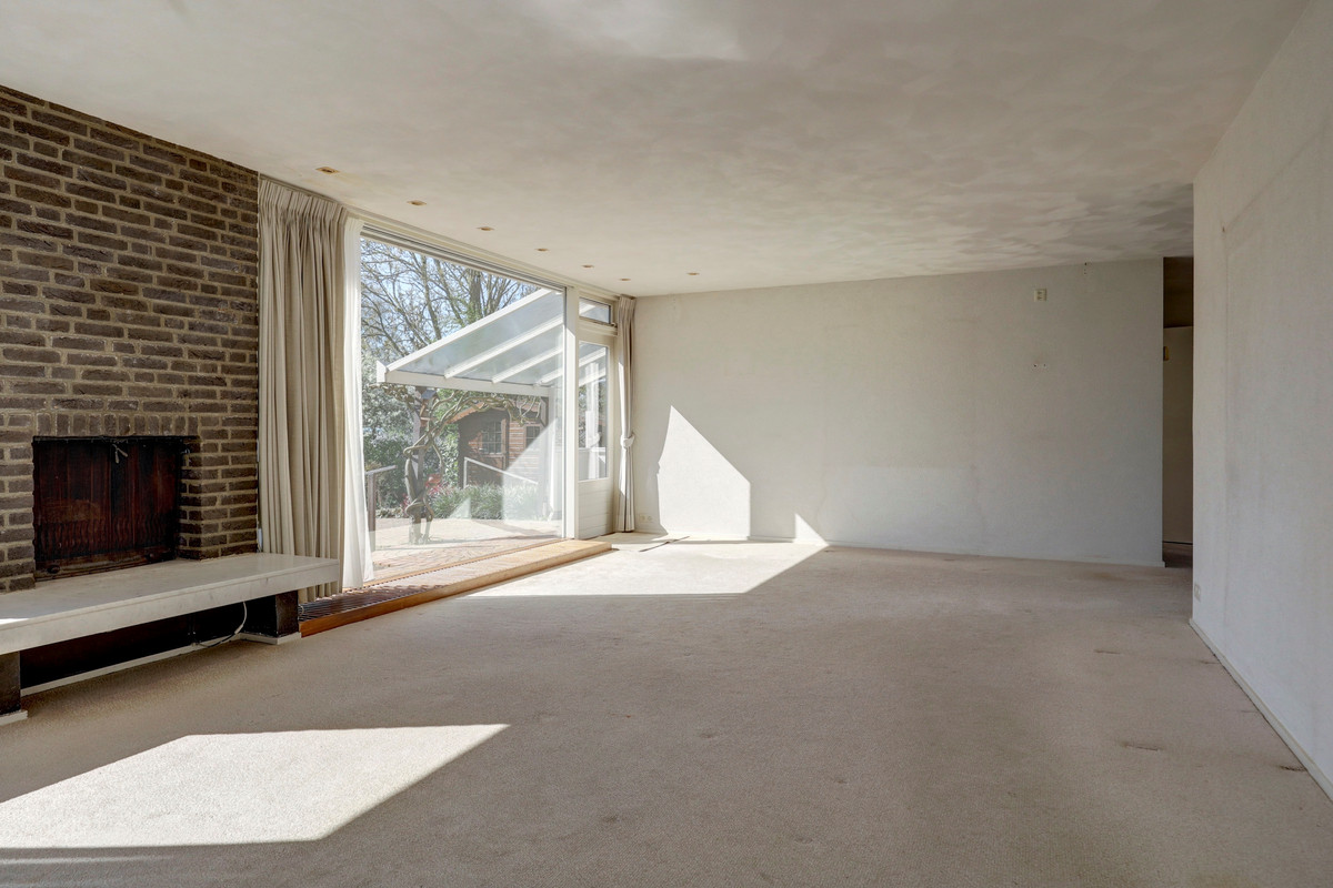 Twee-onder-één-kap te koop: Dijkstraat 32, Roelofarendsveen