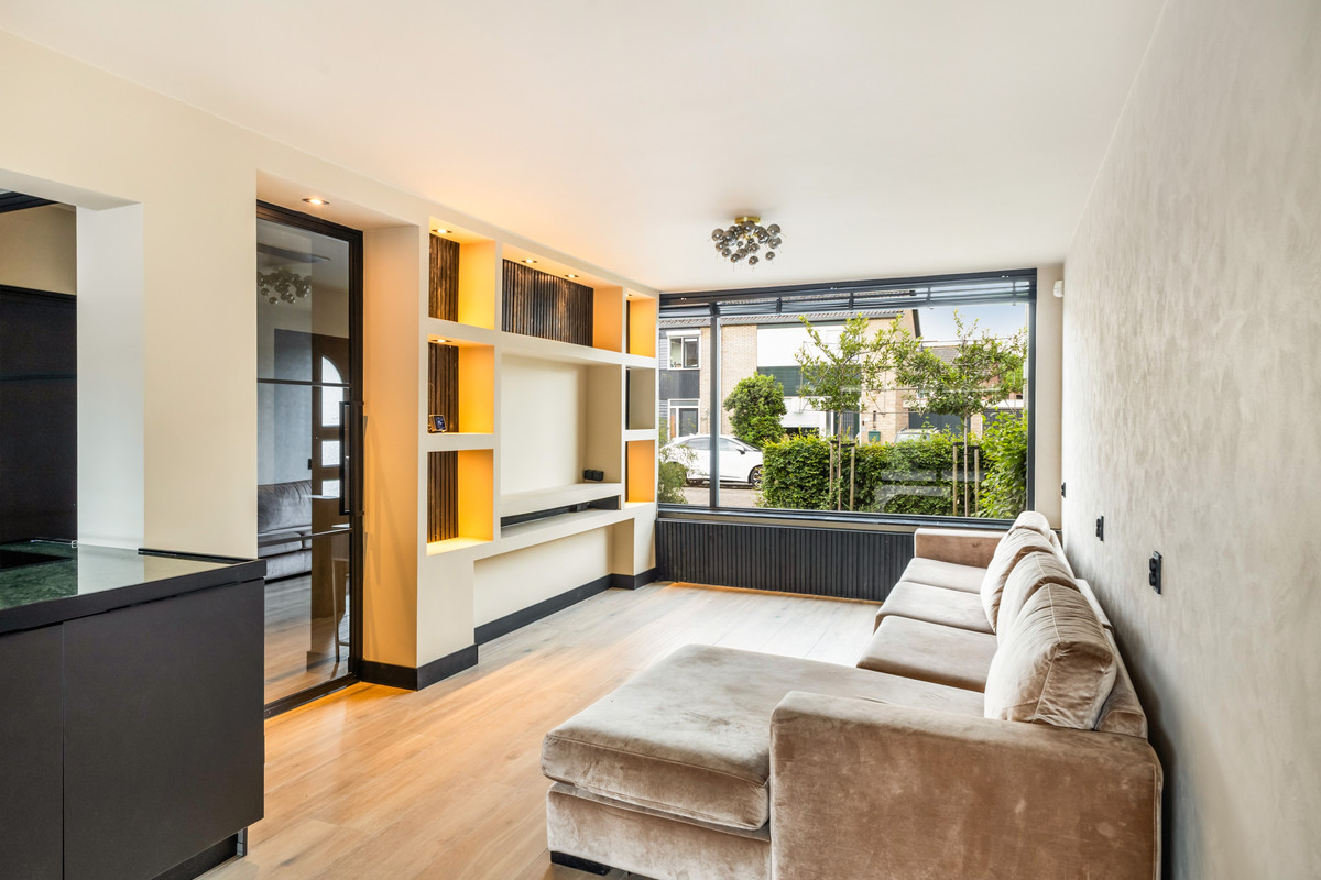 Tussenwoning te koop: Prins Mauritssingel 6, Beesd