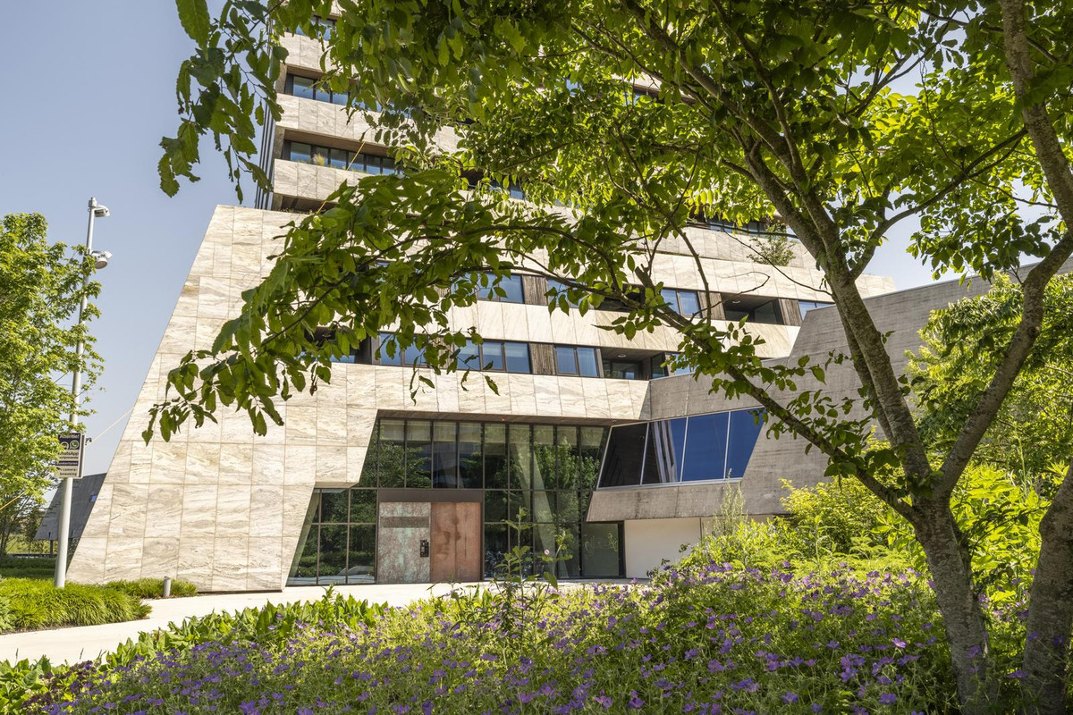 Appartement te koop: Vincent van den Heuvellaan 407, Eindhoven