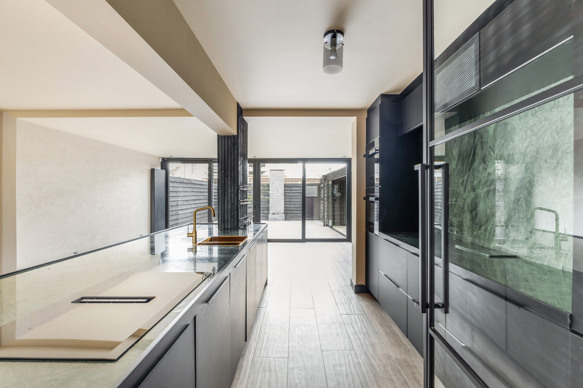 Tussenwoning te koop: Prins Mauritssingel 6, Beesd