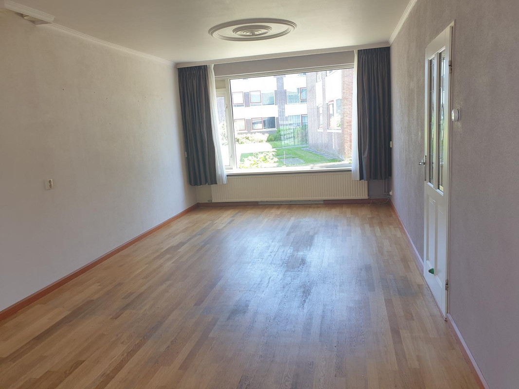 Tussenwoning te koop: Elzenbaan 13, Enkhuizen