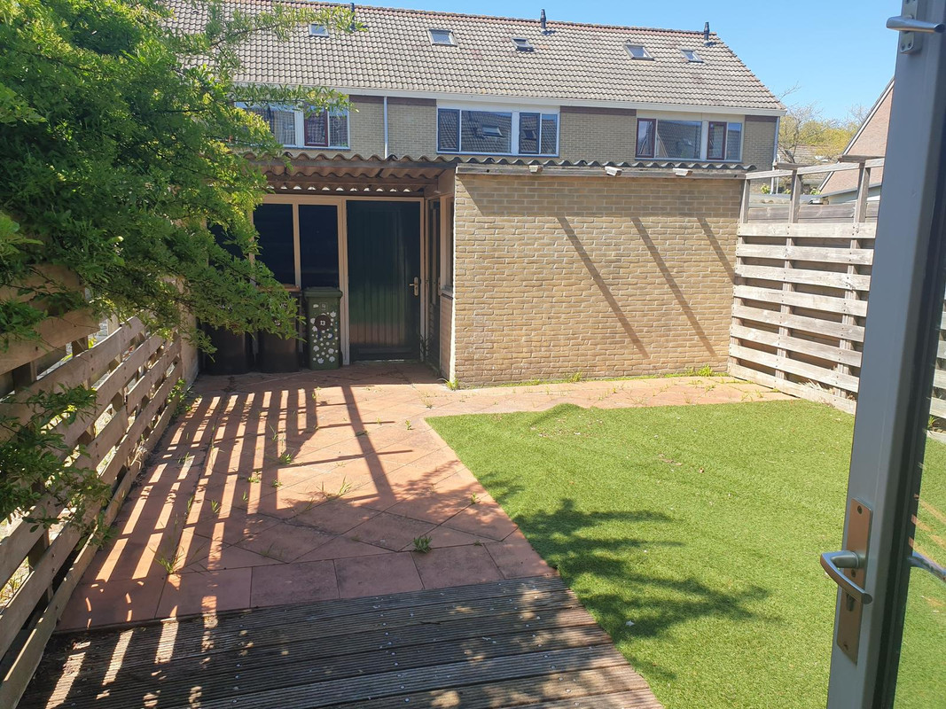 Tussenwoning te koop: Elzenbaan 13, Enkhuizen
