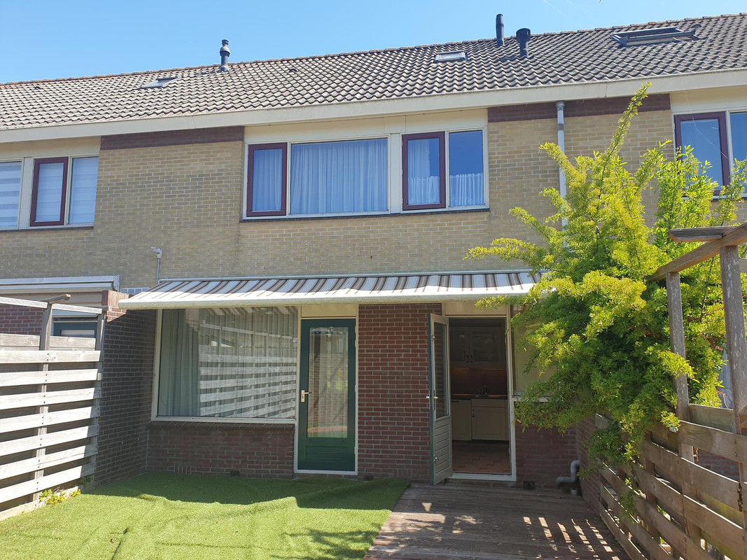 Tussenwoning te koop: Elzenbaan 13, Enkhuizen