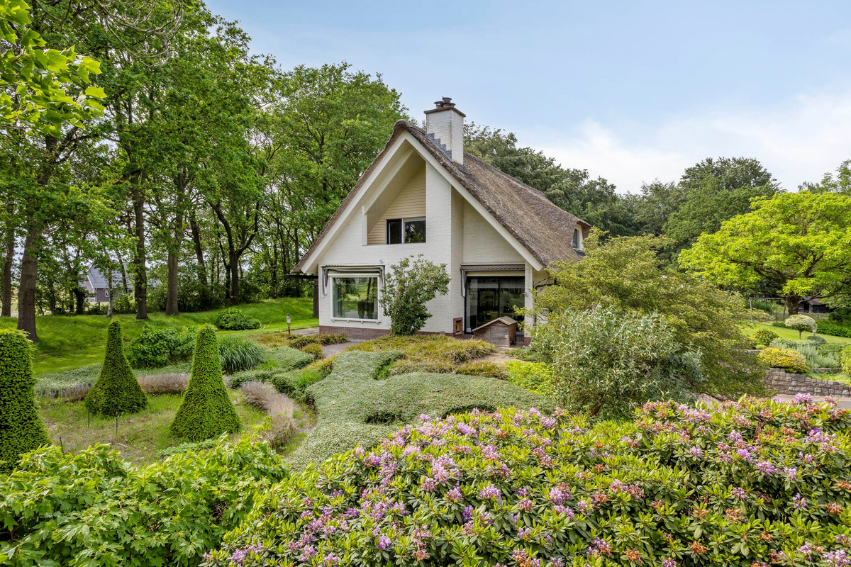 Vrijstaande woning te koop: Nieuweweg-noord 271, Veenendaal
