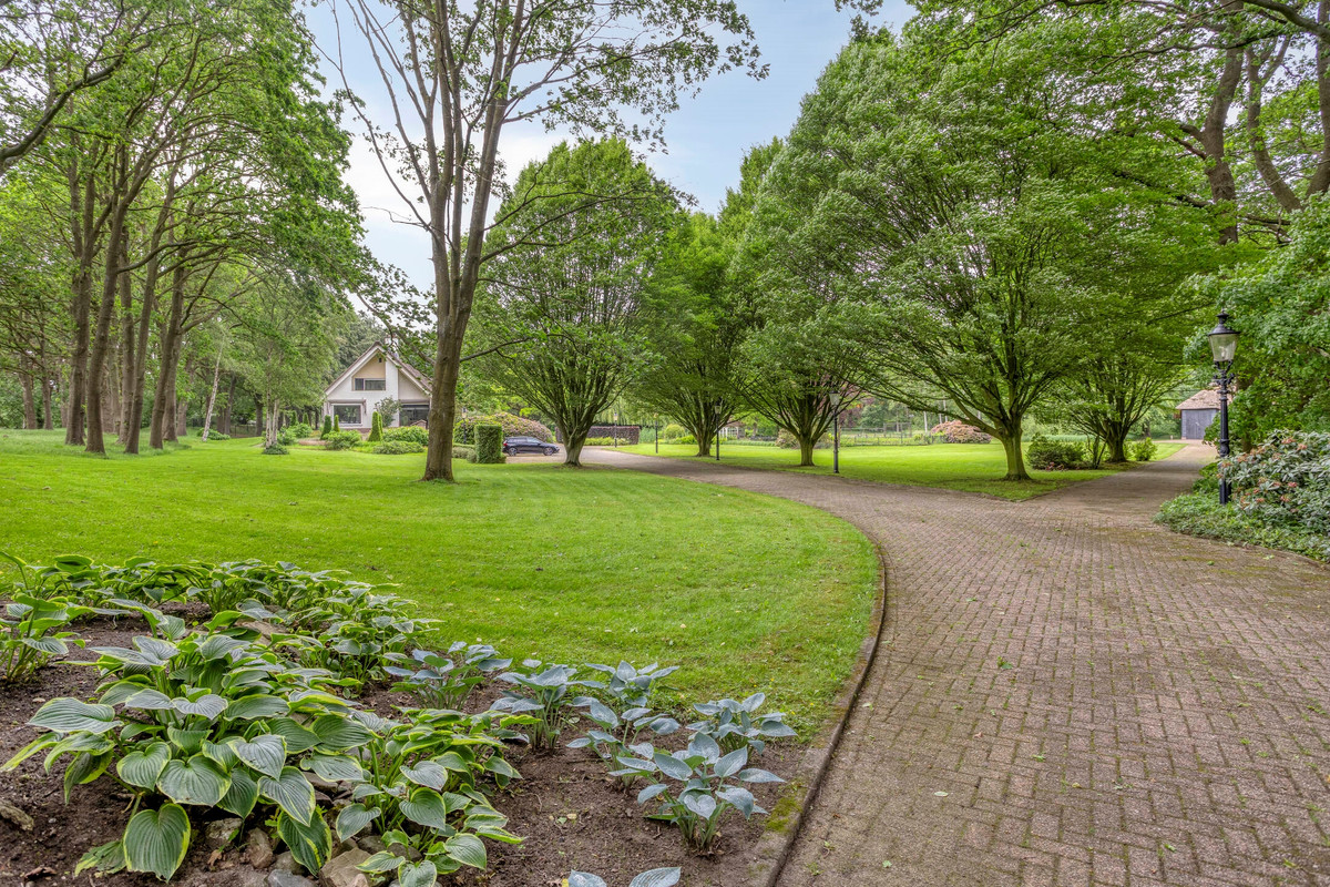 Vrijstaande woning te koop: Nieuweweg-noord 271, Veenendaal