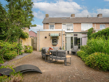 van der Aastraat 16
