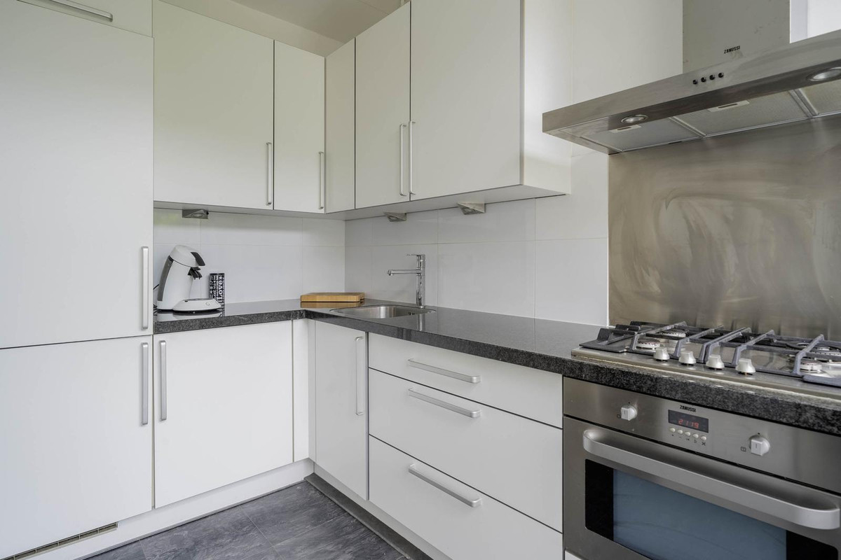 Tussenwoning te koop: van Wassenaarstraat 20, Warmond