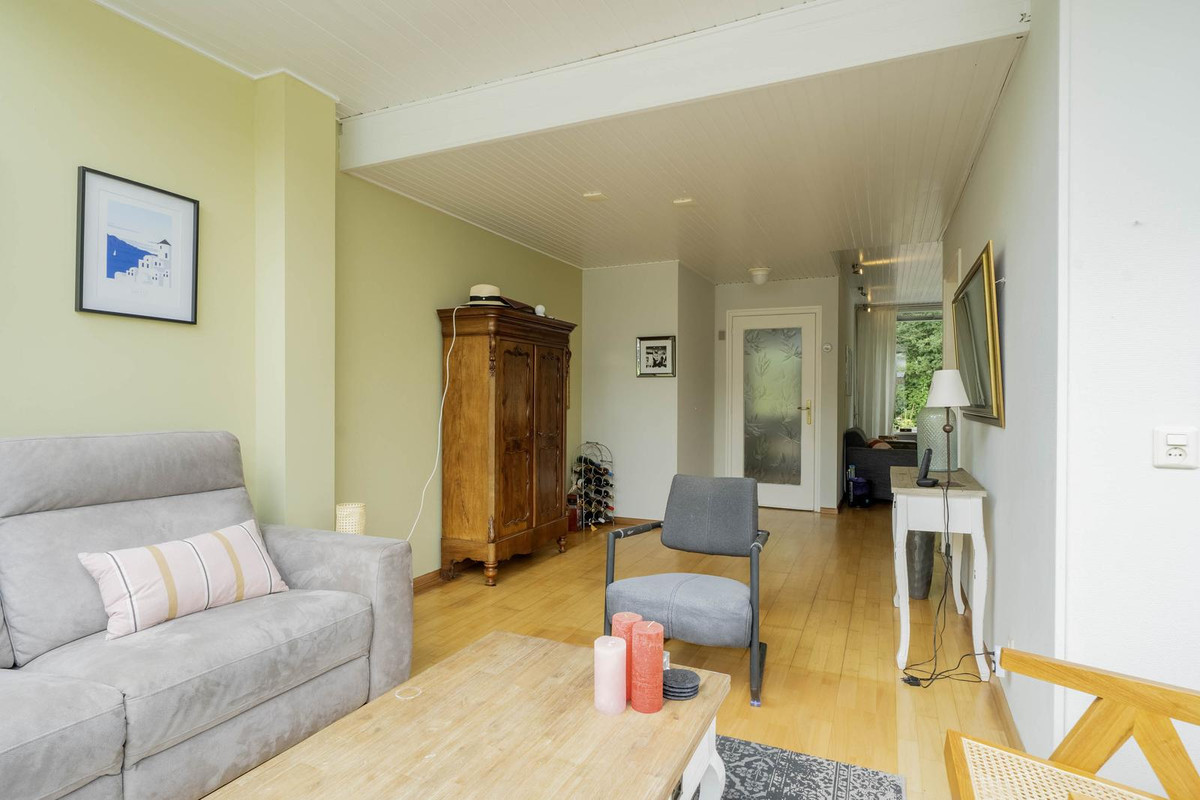Tussenwoning te koop: van Wassenaarstraat 20, Warmond