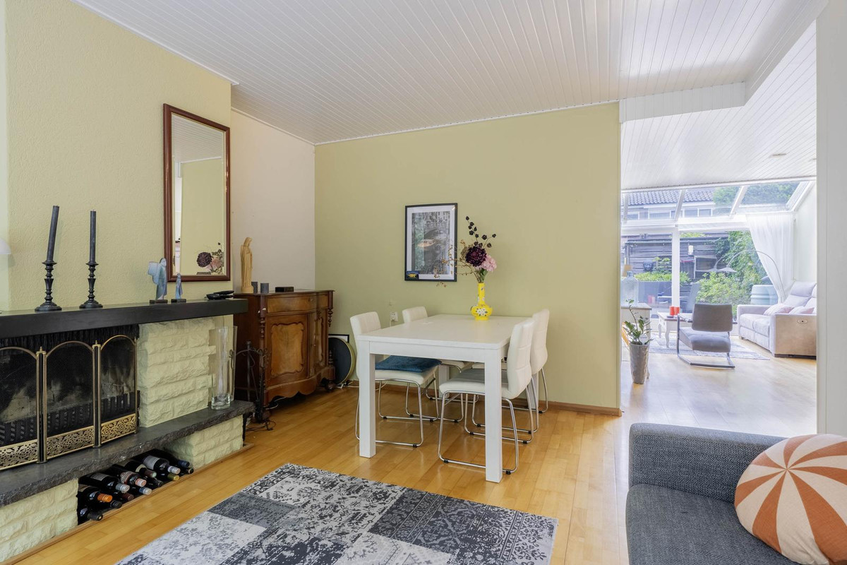 Tussenwoning te koop: van Wassenaarstraat 20, Warmond