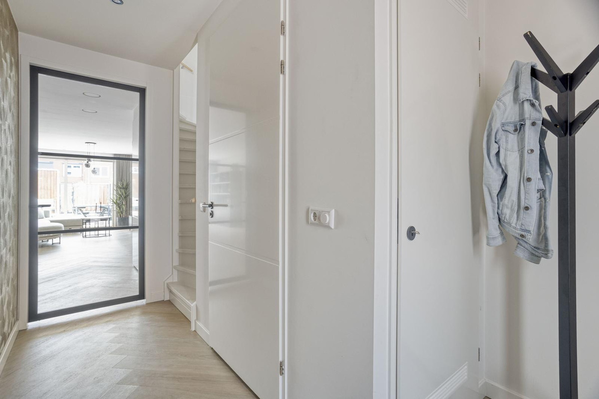 Hoekwoning te koop: Laan van Zuiderhoeven 86, Hoofddorp
