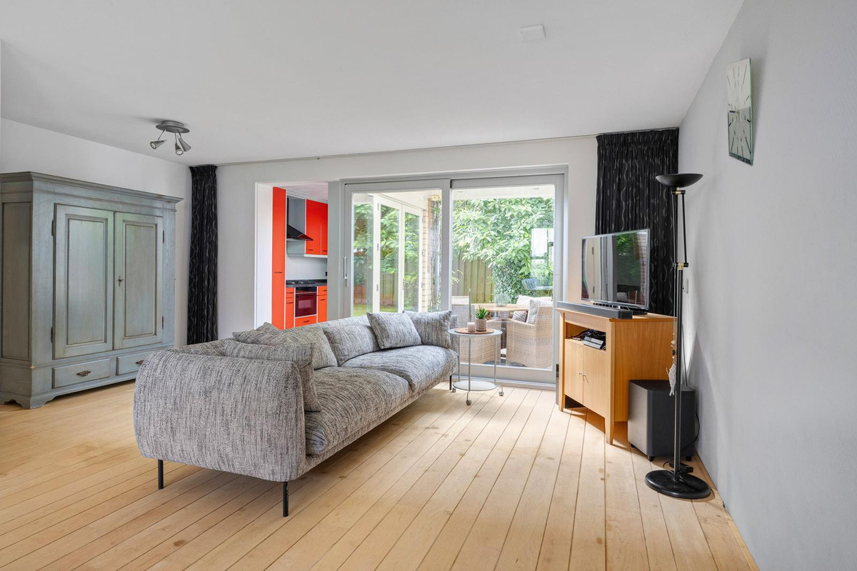 Twee-onder-één-kap te koop: Spoorven 232, Veghel