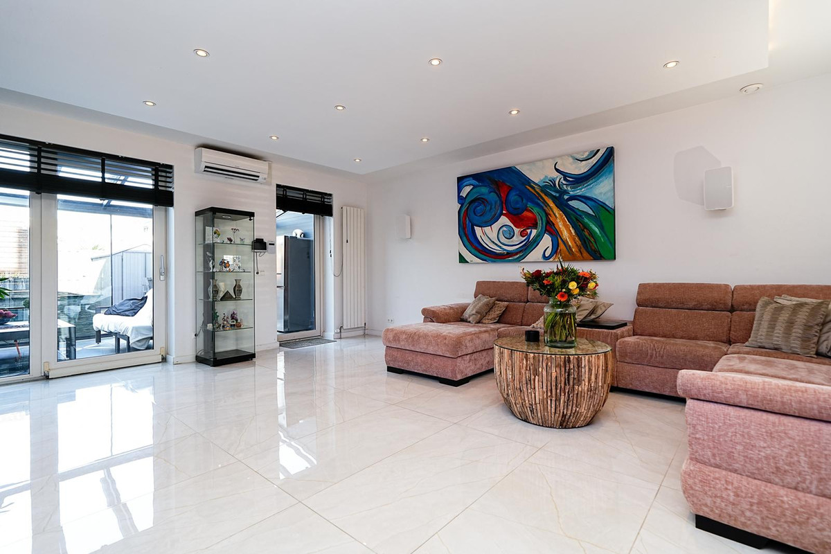 Tussenwoning te koop: Backershagen 9, Rotterdam