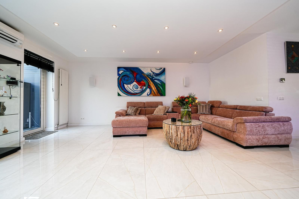 Tussenwoning te koop: Backershagen 9, Rotterdam