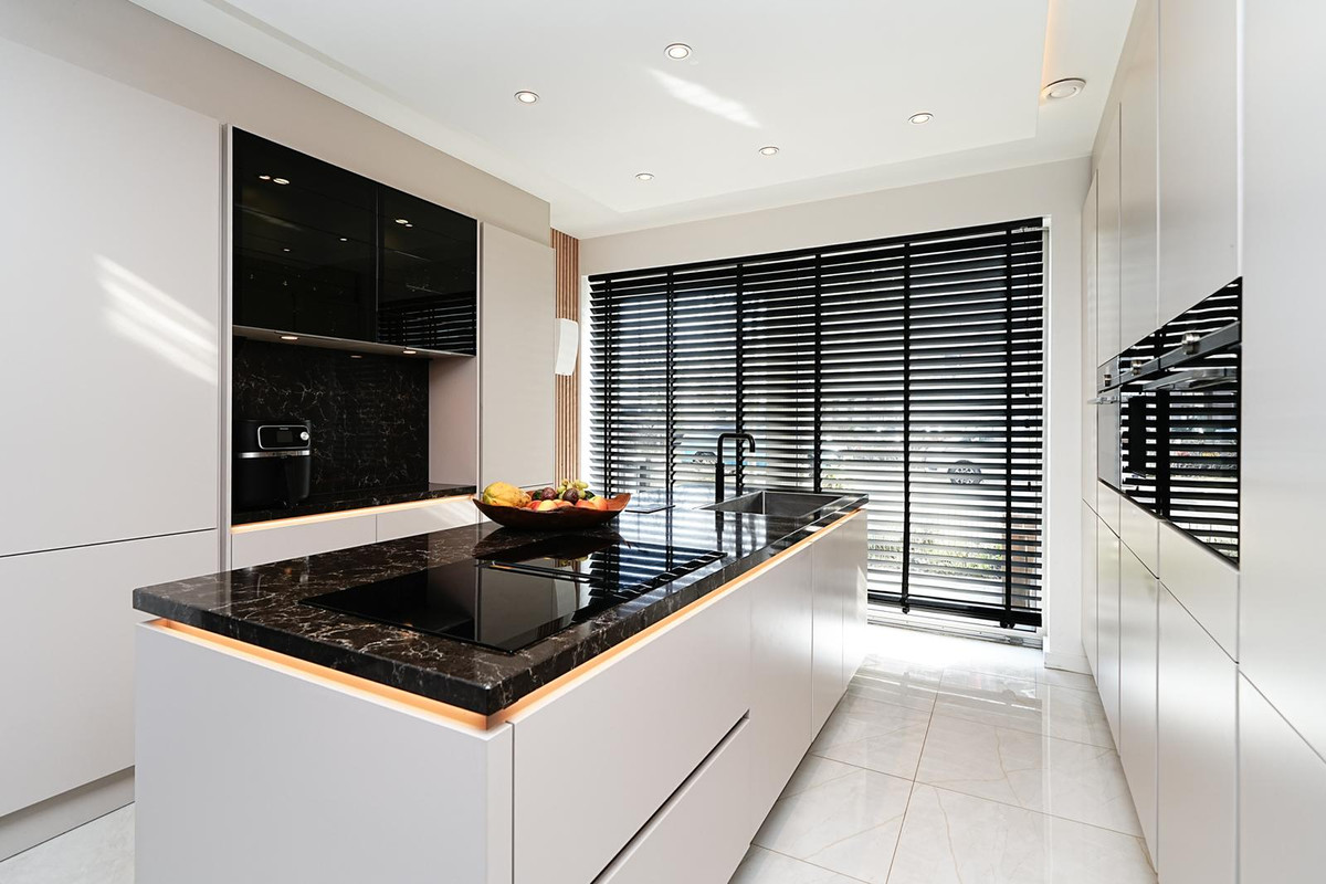 Tussenwoning te koop: Backershagen 9, Rotterdam