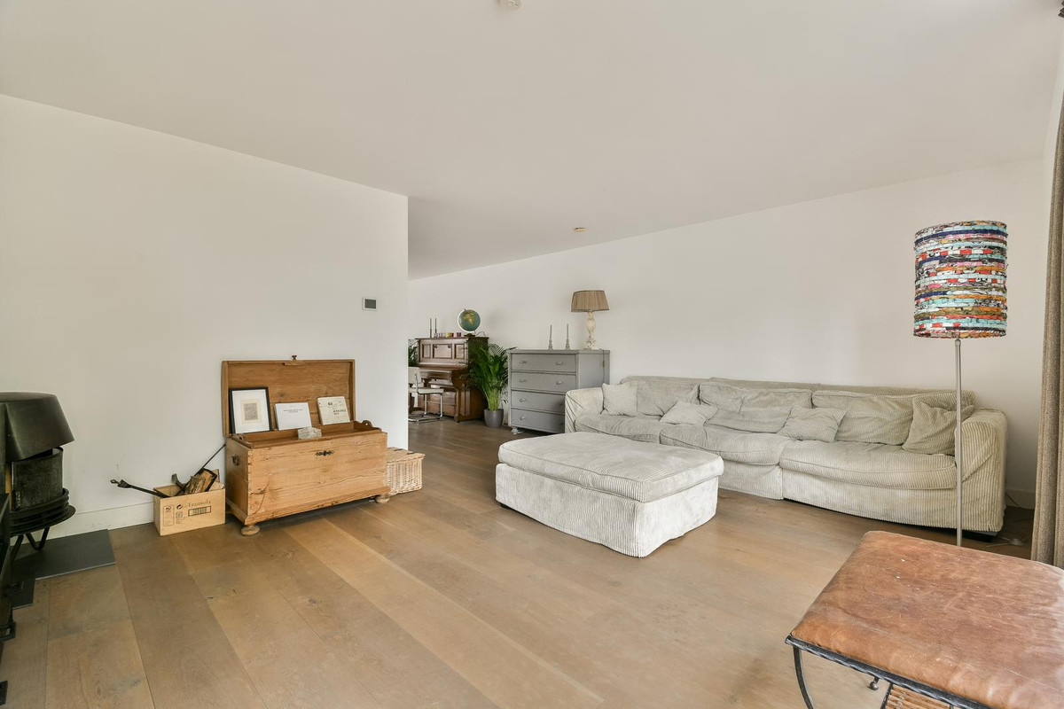 Hoekwoning te koop: Jan Benninghweg 71, Ouderkerk Aan De Amstel