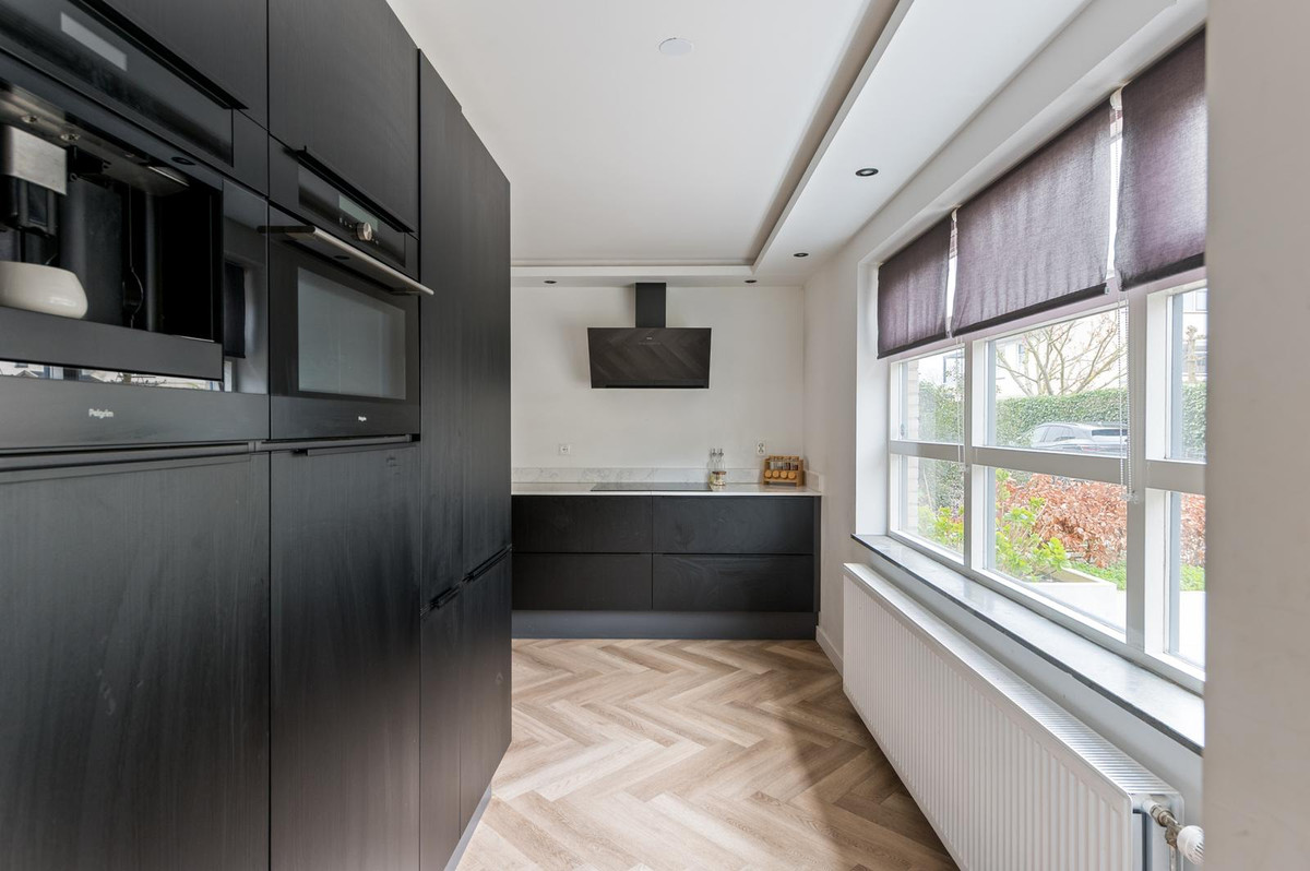 Twee-onder-één-kap te koop: Galjoenstraat 13, Almere