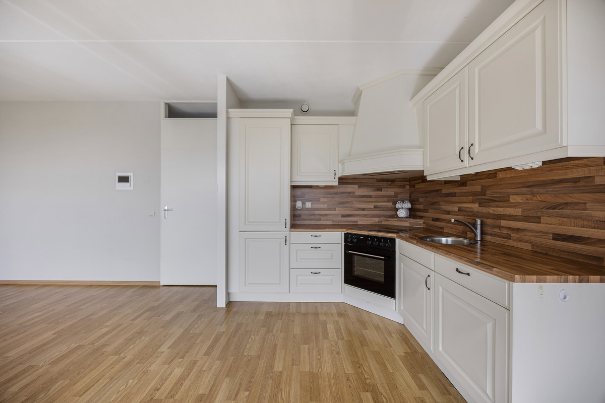 Appartement te koop: Albrecht Dürerweg 97A, Almere