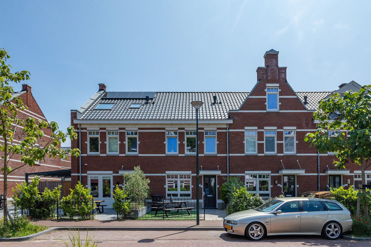 Tussenwoning te koop: Markgraaflaan 162, 'S-Gravenhage