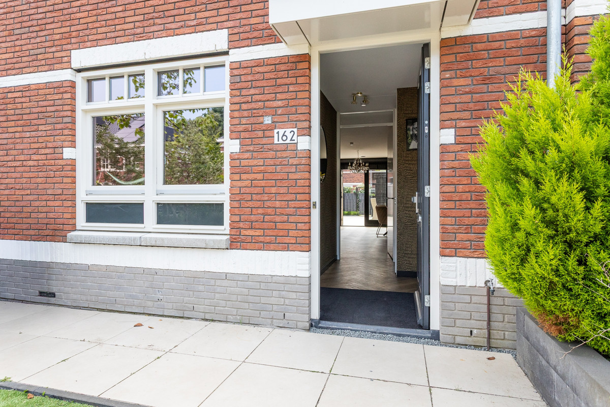 Tussenwoning te koop: Markgraaflaan 162, 'S-Gravenhage
