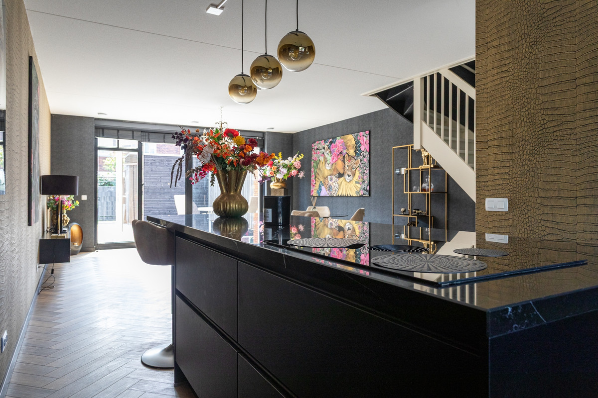 Tussenwoning te koop: Markgraaflaan 162, 'S-Gravenhage