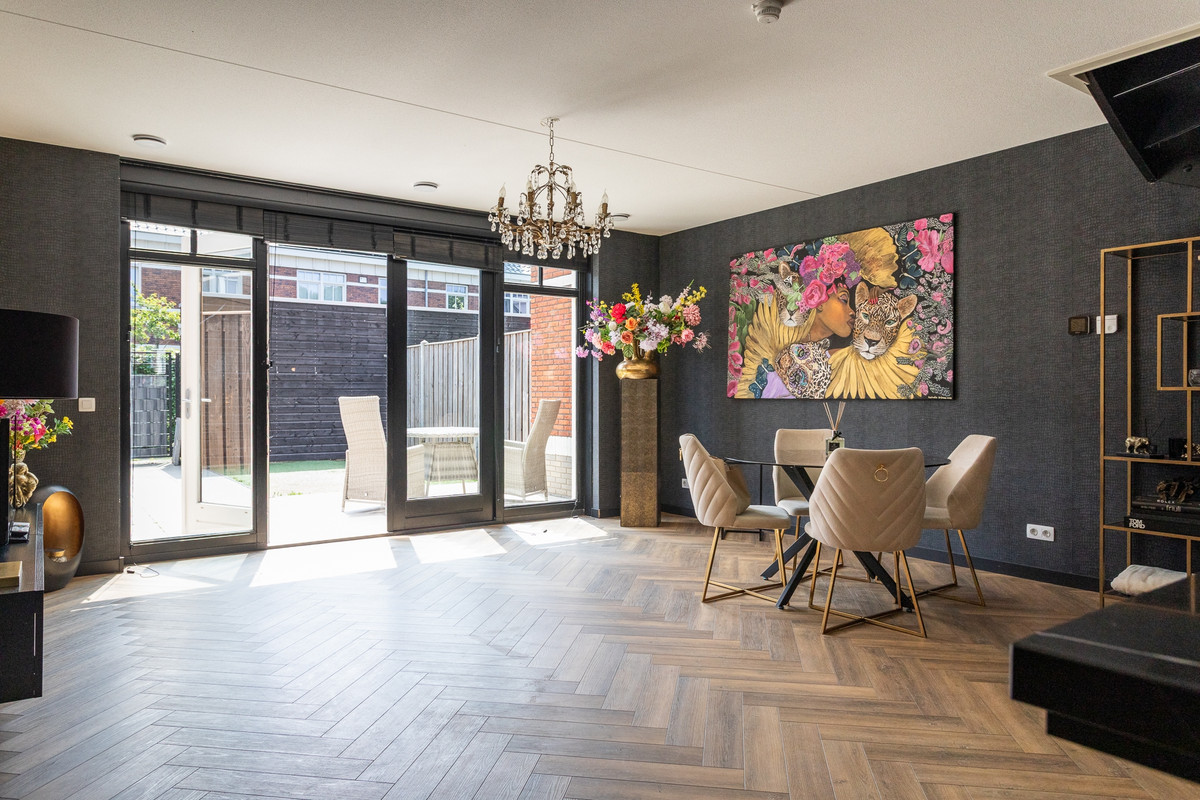 Tussenwoning te koop: Markgraaflaan 162, 'S-Gravenhage
