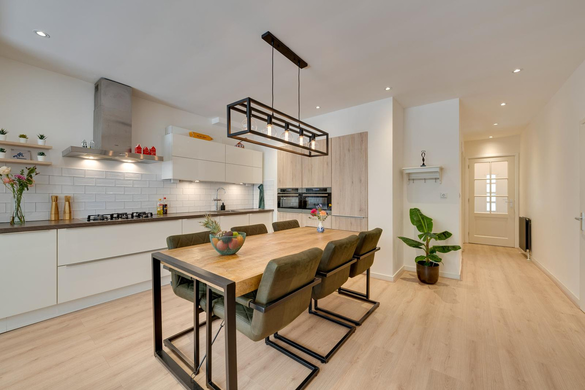 Appartement te koop: Orteliusstraat 183H, Amsterdam
