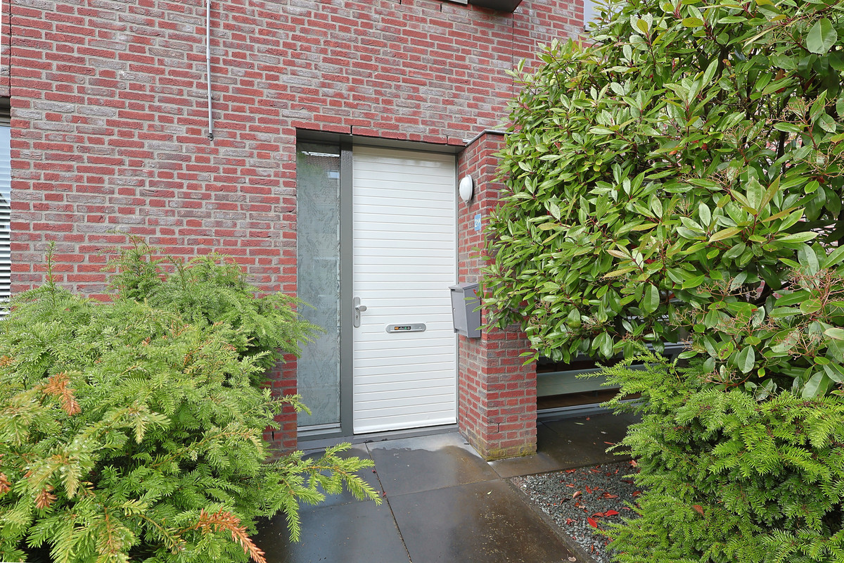 Tussenwoning te koop: Knikeind 21A, Best