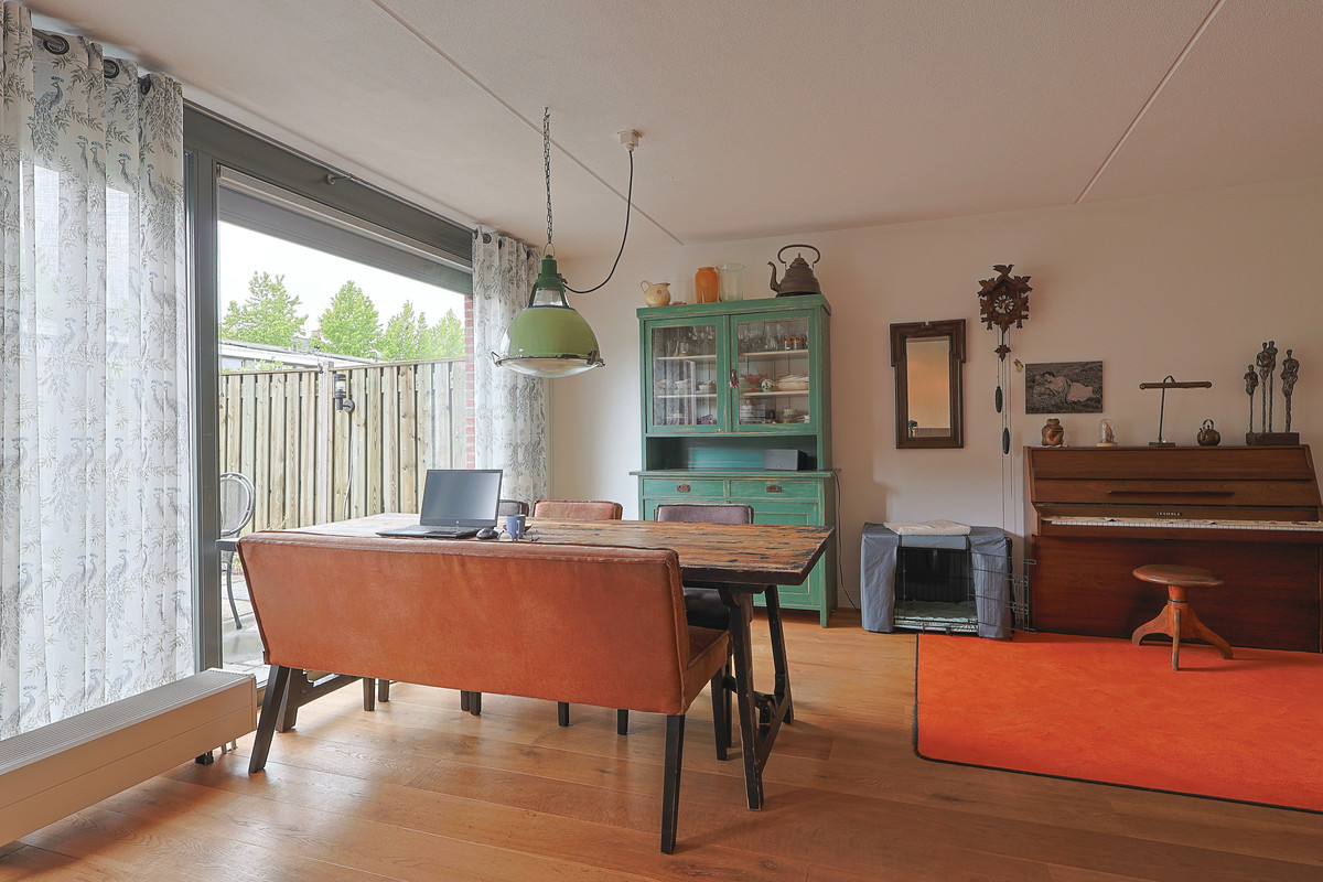 Tussenwoning te koop: Knikeind 21A, Best
