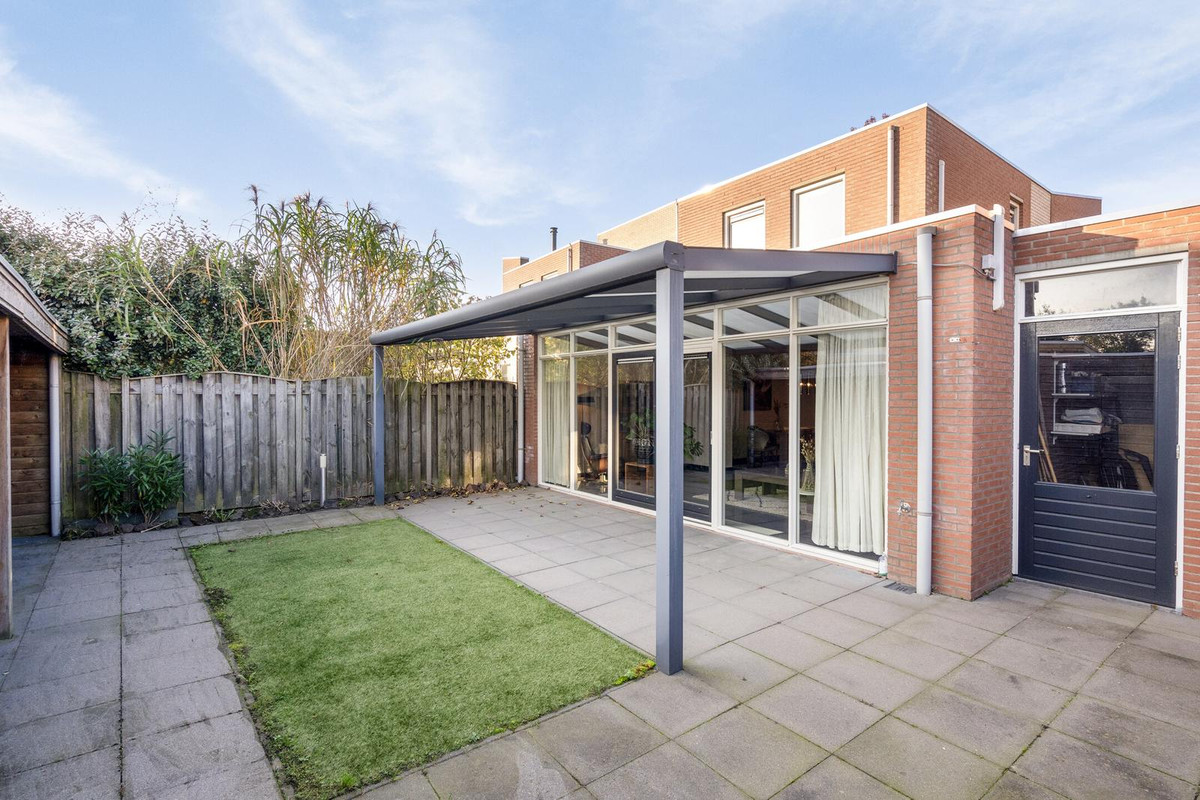 Tussenwoning te koop: Wislaan 76, Uden