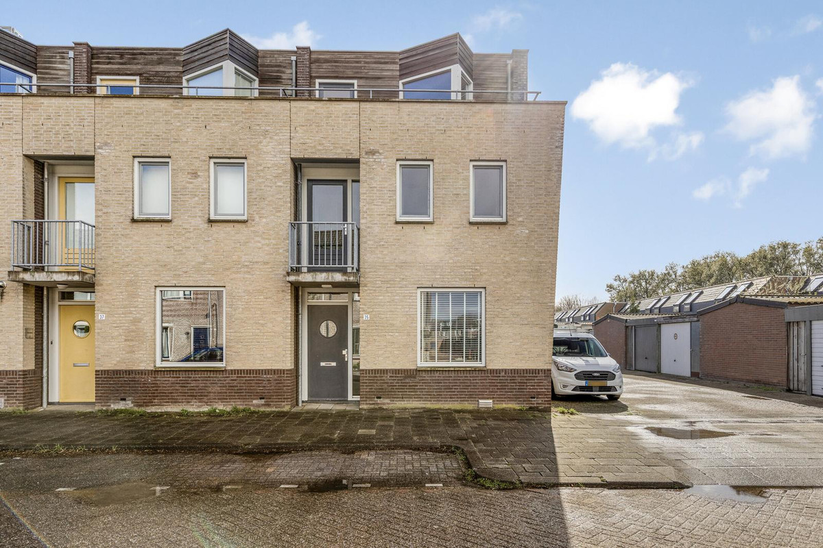 Hoekwoning te koop: Lambert de Wijsstraat 35, Tilburg