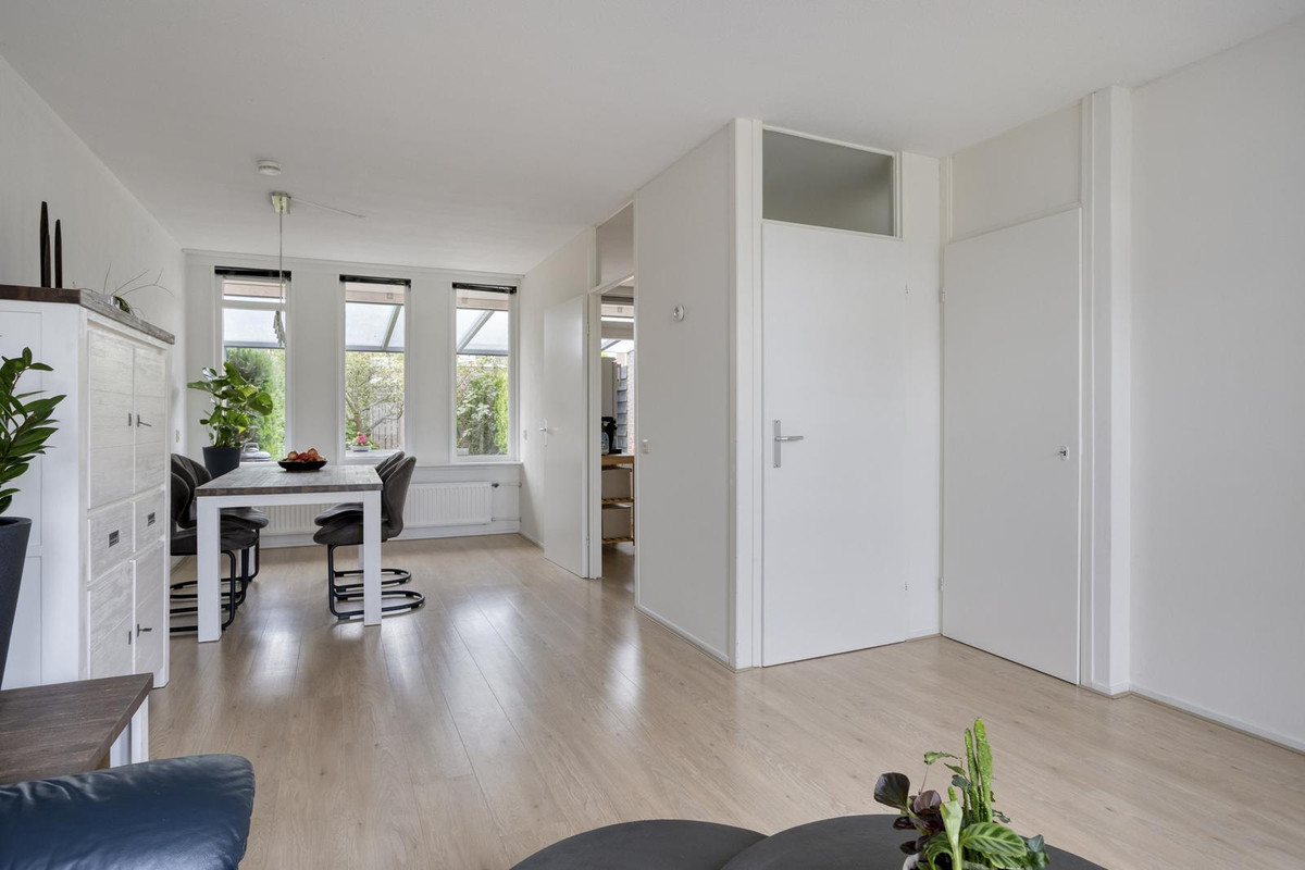 Tussenwoning te koop: Abdijberg 91, Roosendaal