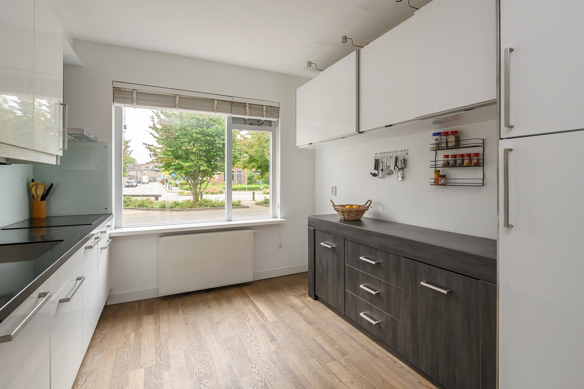 Tussenwoning te koop: Spechtenkamp 227, Maarssen