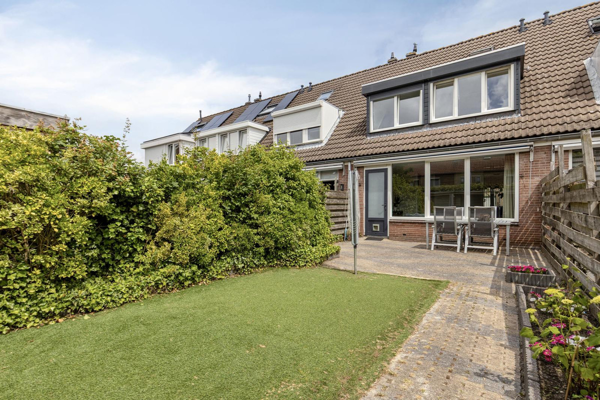 Tussenwoning te koop: Pinakel 5, Middelburg