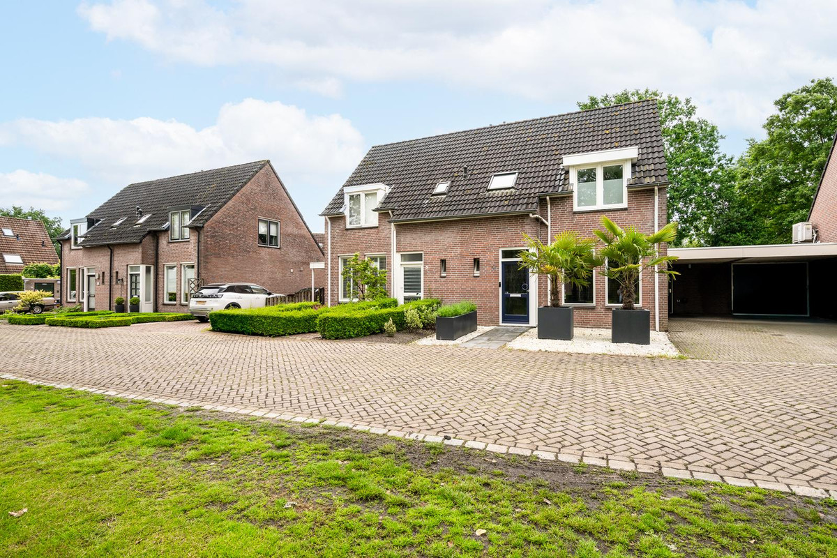 Twee-onder-één-kap te koop: Vang 7, Schaijk