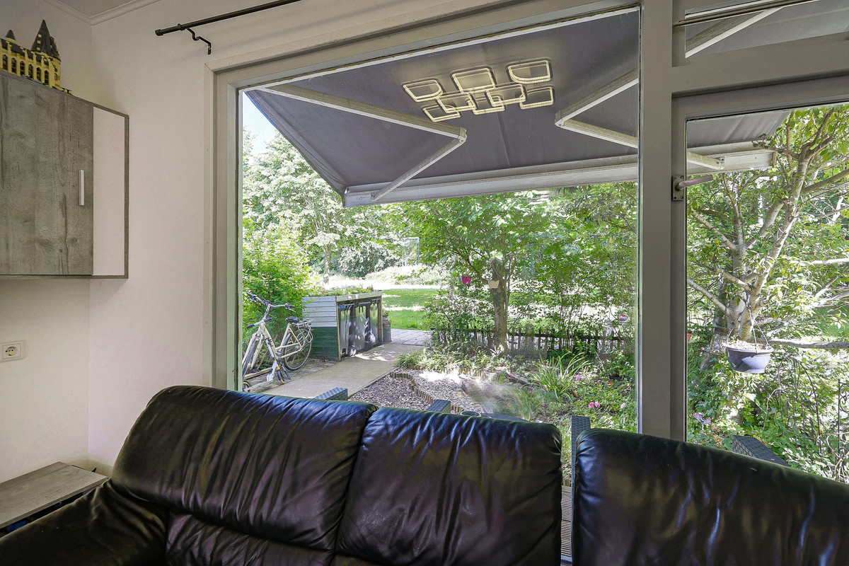 Hoekwoning te koop: Hoefbladweg 20, Zaandam